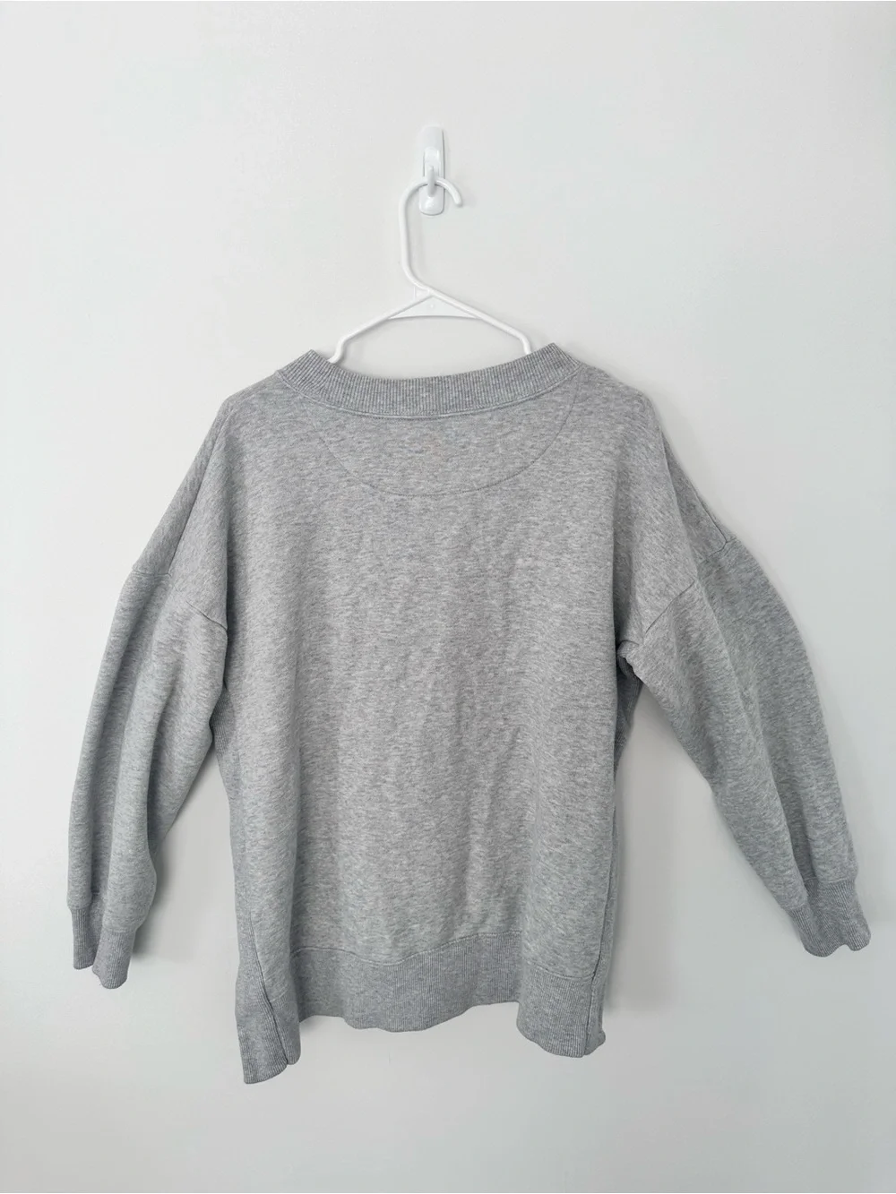 Aeire Gray Crewneck Sweater Relaxed Fit Lightweight Knit Pullover Side Slits Med - Picture 6 of 16